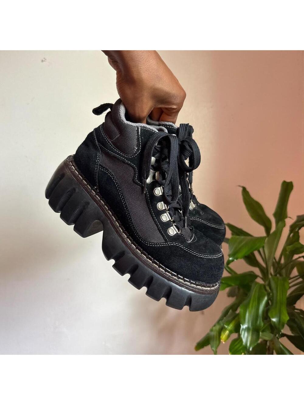 90s Wild Pair Chunky Platform boots Black Suede Lug Sole women’s US 6